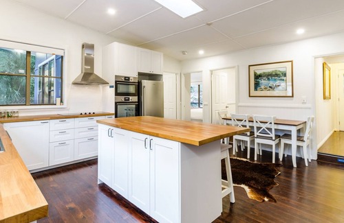 Dangar Island House | The Ferry Master's Cottage. A lovely cottage set on a beautiful island!