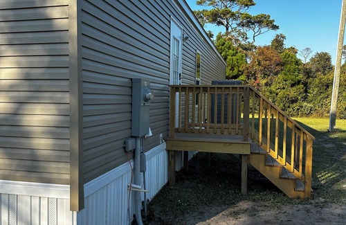 Cedar Island House | The Ferry Retreat in Cedar Island!