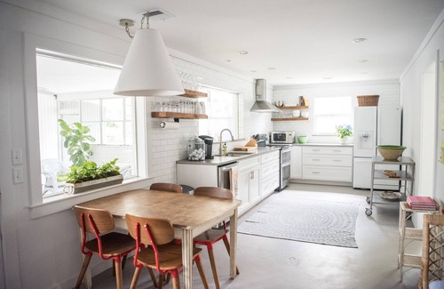 Saint Simons Island House | The Fig House | Mid Century Modern | Minutes from the Beach with a Heated Pool