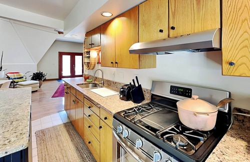 Thayerville House | The Fig | Serene Views, Foosball, Fire Pit