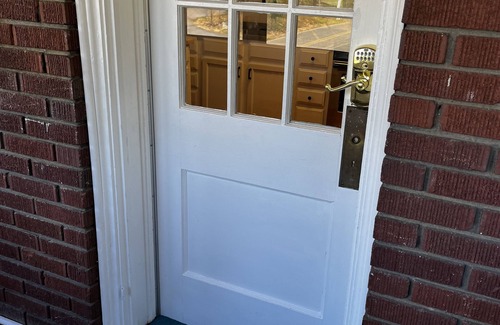 Black Mountain House | The Filling Station of Black Mountain; 3BR/1BA -Newly added daybed in sunroom!