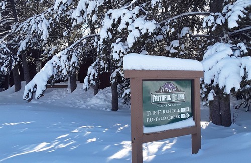 West Yellowstone House | The Firehole Cabin 418, 6 Bedrooms 4 Baths 2 Minutes from Yellowstone