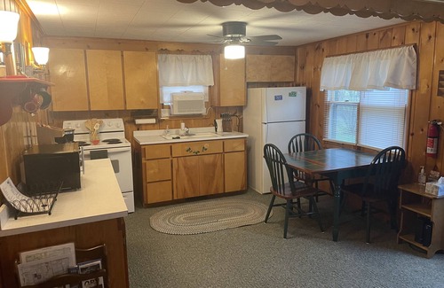 St. Helen Cabin | The Firehouse Cabin with Garage, Near Lake and ORV Trails