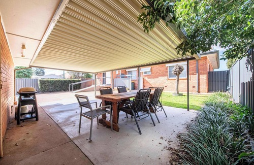 Dubbo House | The Fitz - Family Getaway, Short Distance to CBD
