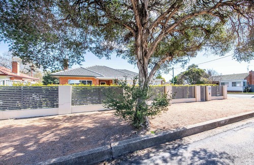 Dubbo House | The Fitz - Family Getaway, Short Distance to CBD