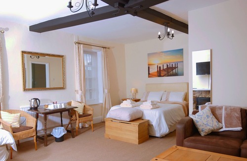 Ham Hotel | The Five Bells