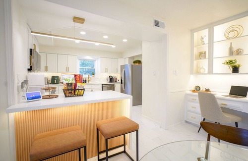 Conroe House | The Flamingo House - Family Fun Timen