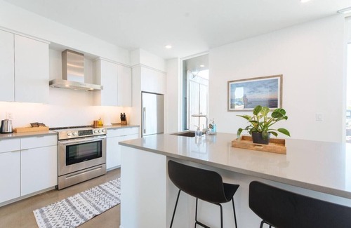 Egg Harbor House | The Flats on Church Street - #201