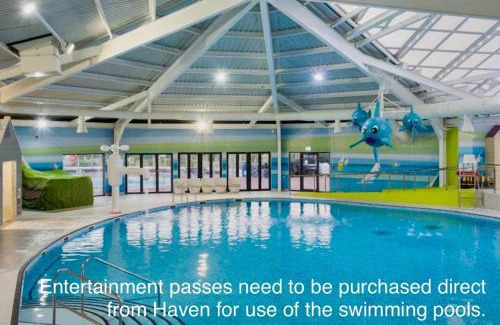 Weymouth House | The fleet retreat