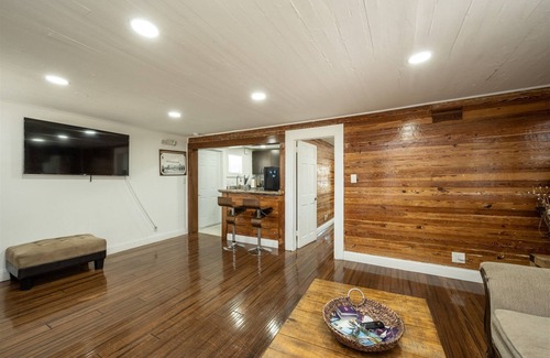 Meadows Condo | The Fleming Suite | 1 bed, 1 bath condo w/shared pool, monthly rental