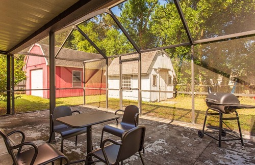 Bearss Plaza Villa | The Flo's house, le charme français en Floride pour vous détendre