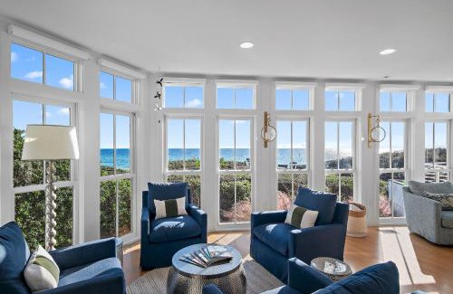 Majestica Beach House | The Flying Pig