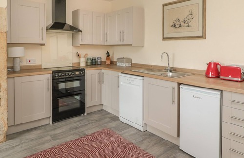 Hallington House | THE FOLLY, pet friendly, country holiday cottage in Belsay