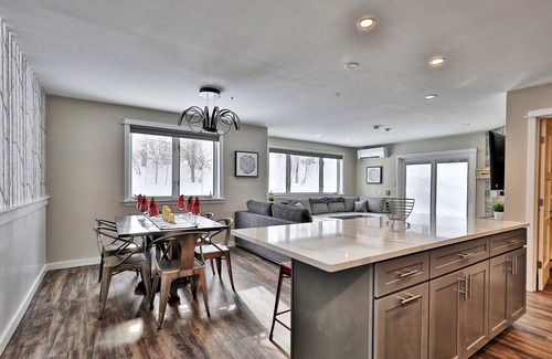 Killington Condo | The Forest Fun Suite at Killington Center: 2RM/2BA Condo. Pool. Bus. Discounted Ski Rentals!