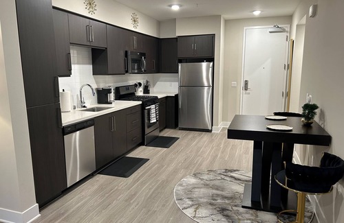 Downtown Los Angeles Apartment | The Forever Vacation Apartment - Heart of Downtown LA