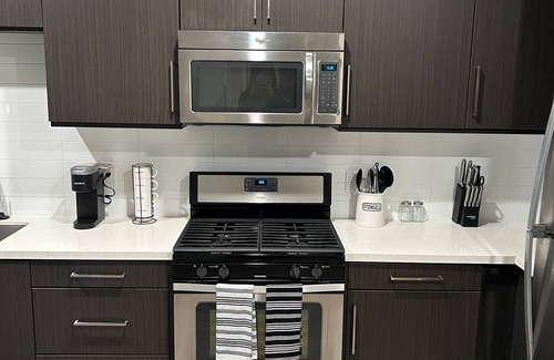 Downtown Los Angeles Apartment | The Forever Vacation Apartment - Heart of Downtown LA
