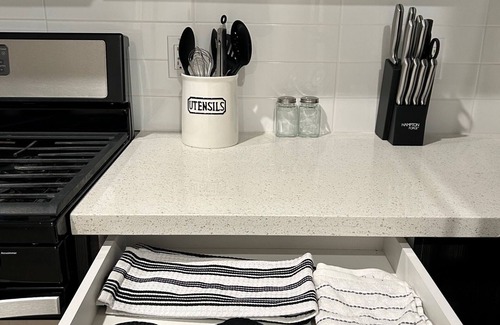 Downtown Los Angeles Apartment | The Forever Vacation Apartment - Heart of Downtown LA