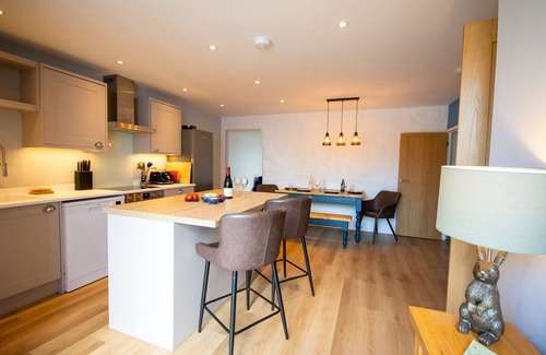 Bryngwran Cottage | The Forge - sleeps 4 guests in 2 bedrooms