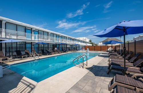 North End Hotel | The Forum