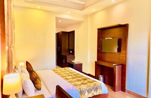 Palwal Hotel | The Four Season Shivam Beach Resort, Goa