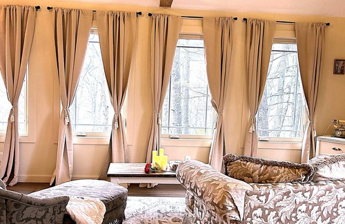 Brevard Cottage | The French Cottage for a Romantic Getaway