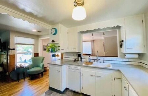 Friendly House | The Friendly Cottage