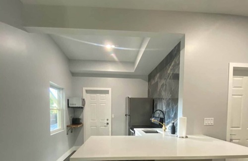Sanford Apartment | The Front Porch