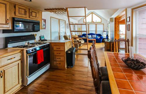 Brookings House | The Frosty Walrus