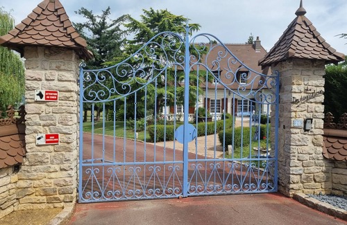 Chaudenay Apartment | The Fruitière