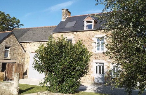 Sains House | The Gîtes de la Croix au Blanc: "Les Rosiers