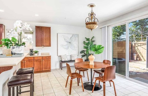 Southridge Village House | The Gala Ave Oasis
