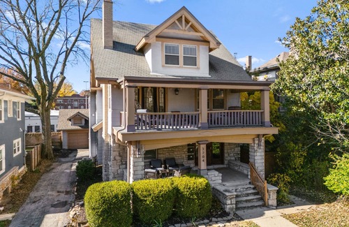 Midtown - Westport Apartment | The Gallery - Beautiful 2BD/1BA Westport Apartment with Balcony