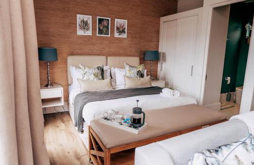 Knysna Central Apartment | The Gallery, Luxury Apartment 209, Knysna Waterfront, Stay Knysna
