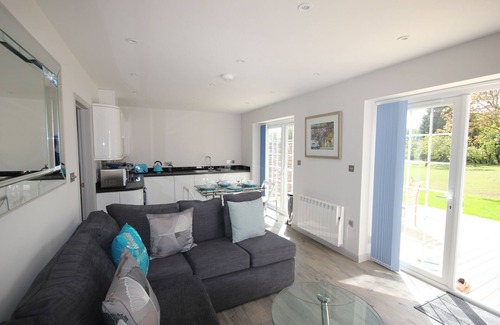 Aldingbourne Cottage | The Garden Room At Flintstone Cottages Near Chichester Goodwood Sleeps 2/4
