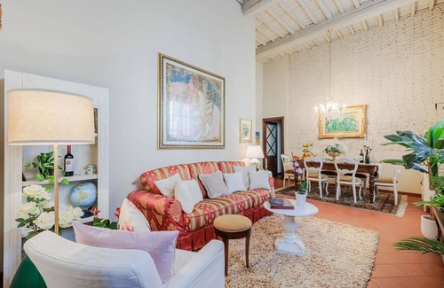 Lucca Historical Center Apartment | The Garden Along The Stream, romantic apartment with private garden inside the walls of Lucca