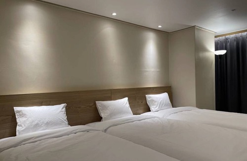 Ikseon-dong Hanok Village Hotel | The Garden Hotel