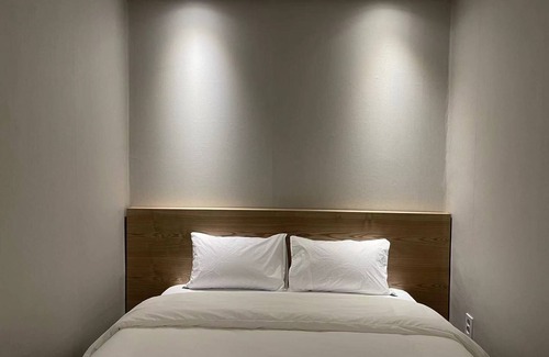 Ikseon-dong Hanok Village Hotel | The Garden Hotel