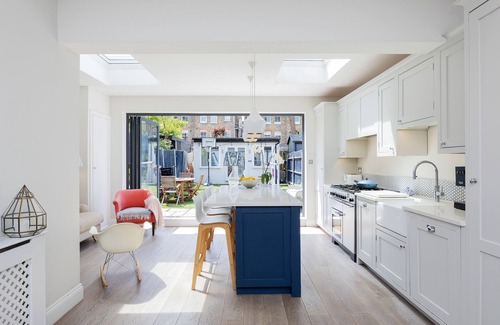 Tooting House | The Garden House, by Veeve