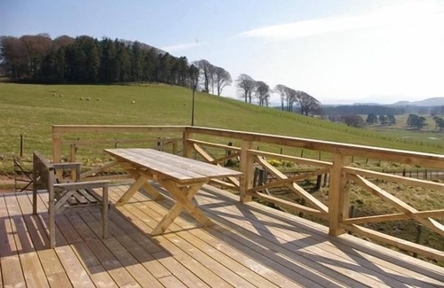 Biggar Cottage | The Gardener's House, Charming Red Brick Cottage with Stunning Views of Tinto – Family and Pet Frien