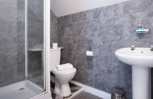 Pendine Apartment | The Gatehouse - 2 Bedroom Apartment - Pendine