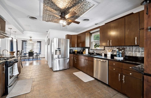 Baytown House | The Gathering House: Big Texas Heart, Room for All