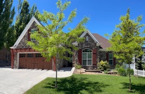 Rexburg House | The Gathering Place: 5-BDRM Mega hot tub sauna