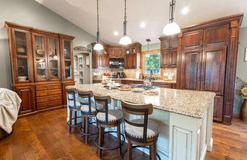 Sioux Falls Apartment | The Gathering Place | Hot Tub, Theater Room & More