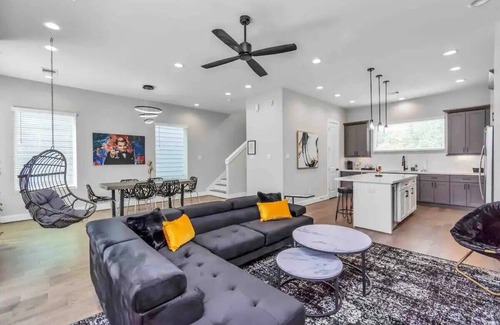 Lawndale/ Wayside Apartment | The Gatsby