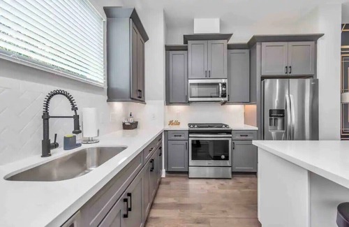 Lawndale/ Wayside Apartment | The Gatsby