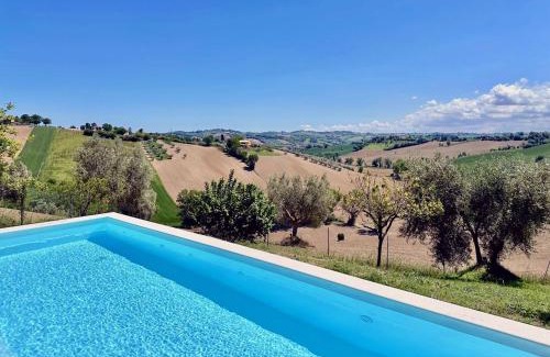 Bettolelle Apartment | the Gelso in historic villa with pool in Senigallia