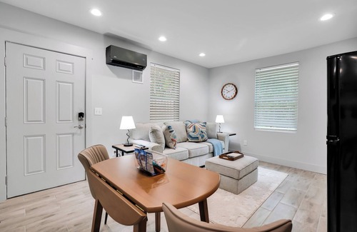 Wilmington Apartment | The Gem – New & Wilmington Hideaway