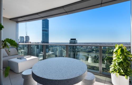 Brisbane Central Business District Apartment | The Gemini - Queens Wharf Residence - 3BD Luxury Apartment & Carpark