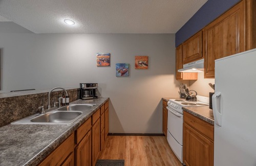 Innsbrook Condo | The Geneva Studio by Innsbrook Vacations!