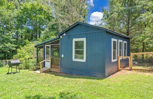Scottsburg House | The Getaway at Kerr Lake - Bring your boat!